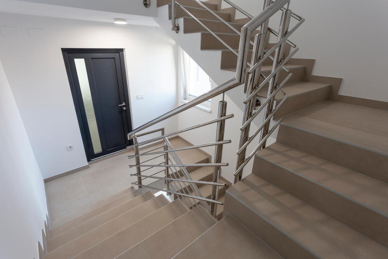 City Apartments Silver Pula Exterior photo